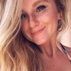 Meet your Posher, Alexandra